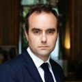 Novi francuski premijer neočekivano podnio ostavku