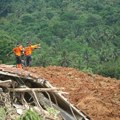 Klizišta i bujične poplave u Indoneziji, četiri osobe poginule, 34 povređeno