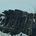 (Foto, video) Srbi zavejani na auto-putu zbog snežne mećave! Apokaliptične scene nakon udara snažnog nevremena: Kamion…