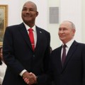 Predsednik najbogatije ostrvske države u Africi sada može da upravlja javnim servisom