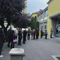 Članica biračkog odbora u Kragujevcu tvrdi da je žena, neposredno pred glasanje, tražila gde da podigne pet hiljada dinara „za…