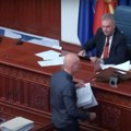 VIDEO: Poslanik u Sobranju polomio kompjuter predsedavajućem