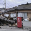 Nakon zemljotresa u Japanu oko 33.500 domaćinstava ostalo bez struje, četiri osobe poginule, hiljade provode noć u centrima…