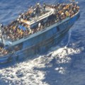 Oko 60 migranata spaseno iz malog čamca kod Kipra