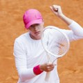 Poljska teniserka Iga Švjontek prva finalistkinja mastersa u Madridu