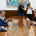 Vučić sa Konrad: Međunarodna zajednica da reaguje da se osigura bezbednost Srba