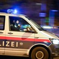 Panika u Beču: Muškarac uzvikivao "Alahu akbar" i pucao, policija traga za napadačem (video)