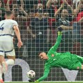Evo ko je čovek koji je predvideo odbranu penala Đorđa Petrovića: Zvezda ga ne pamti po dobrom!
