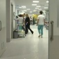Nezgoda na Dušanovcu: Reklama marketa pala na ženu, zadobila povrede leđa i glave
