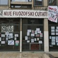 FOTO Priveden profesor Boris Pendelj sa Odeljenja klasičnih nauka, građani se pozivaju da dođu ispred PU Zvezdara
