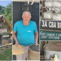 Draganova vodenica melje na poštenje! Nema prodavca, svako sam uzima brašna koliko mu treba i ostavlja novac