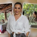 Ceca se opustila na ručku u Crnoj Gori! Evo šta pevačica radi daleko od očiju javnosti, fotke otkrivaju sve (kurir paparaco)…