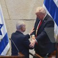 Netanjahu zahvalio Trampu zbog oslobađanja talaca, predsedniku SAD ovacije u Knesetu