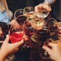 Nije isti pre i posle 50. godine: Lekar upozorava na opasnu kombinaciju pića