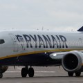 NTSB o slučaju Srbina koji je zamalo ispao iz aviona: Slomljeni delovi motora razbili prozor