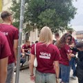 Maturanti prokupačke Gimnazije poslednji školski dan iskoristili za solidarnost sa studentima