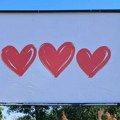 Akcije iscrtavanja belih platna sa tri srca u utorak i sredu u Novom Sadu