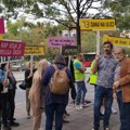 Protest ispred Ministarstva zdravlja: „Vratite nam bolnicu“