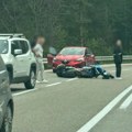 Devojka povređena, a delovi motora se rasuli svuda po putu! Jeziva scena kod Nove Varoši