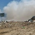 Kritično kod Priboja, proglašena vanredna situacija Požar krenuo da bukti na deponiji, zahvatio i šumu! Vatrogasci neumorno…
