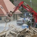 Za rušenje objekata potrebno izdvojiti od nekoliko stotina do nekoliko desetina hiljada evra