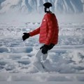 Kineski humanoidni robot hodao na –47 stepeni