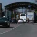 Prevoznici u Federaciji BiH blokirali prelaze sa Hrvatskom, u RS nema protesta, Crna Gora čeka odluku Ustavnog suda