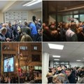 "Srbija ne sme da stane": Građani u redovima čekaju da potpišu podršku listi SNS (Foto/video)