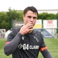 Gol, pa poljubac: Stuparevićev prvenac za Madervel (VIDEO)