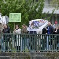 Studenti su između dve vatre: Jedna gori u Vučiću, druga gori na suprotnoj strani