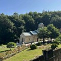 Apartman 30 evra, a cela kuća za 60 evra! Planina u srcu Šumadije je pravi raj, a nije paprena (foto)