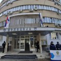 Maloletnik u Nišu strgao lančić ženi sa vrata