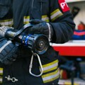 Ugašen požar u zgradi Elektrodistribucije Srbije u Novom Sadu, uzrok havarija na liftu