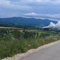 Danima gori deponija u Međuhani, požar se proširio i van nje