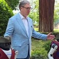 VIDEO Vučić uz robote pozvao na skup 27. juna: "Milutin i Dragutin igraće Moravac"
