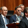 Šta je premijer Macut odgovorio na pitanje da li je bio u restoranu na Senjaku?