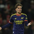 Arteta žestoko izgrdio 16-godišnjaka, legenda odmah reagovala: "On je dete!" VIDEO