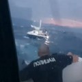 Strašan snimak drame na OHRIDU: Tokom oluje izgubio kontrolu na čamcem, policija morala da spasava ljude (video)