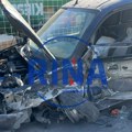 Težak sudar kamiona cisterne i pikap vozila: Saobraćajna nezgoda u Konjevićima kod Čačka, vatrogasci sekli vozilo da…