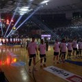 Spektakl u Nišu - "gori" Čair! Ludnica u finalu Kupa Radivoja Koraća - navijači Zvezde i Partizana zapalili baklje u…