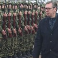 "Tu leže koreni duboke povezanosti našeg naroda i Vojske": Vučić čestitao Dan Vojske Srbije