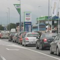 Bez zadržavanja na putničkim terminalima, na Sremskoj Rači kamioni čekaju sat vremena