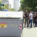 Policija na raskrsnici kod Poljoprivrednog fakulteta, Zemunci na različite tačke postavljaju barikade