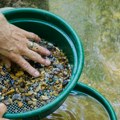 Otkrivena ruda zlata u srcu BiH: Meštanin pronašao grumen od 2 grama u reci, a onda POČELA GROZNICA