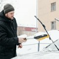 Овај трик ће возаче спасити мука: Ево шта треба да ставите на брисаче током зимских дана