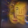 Mask „broji sitno“ do bogatstva od hiljadu milijardi dolara: Samo njegova Tesla može da ga spreči