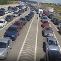 Dramatične scene na granicama: Dve slike iz centra haosa pokazuju sav očaj putnika: Ako ste se upravo zaputili na ove prelaze…