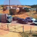 (Foto) Potera za trojicom Srba na Halkidikiju! Zaustavili kola nasred ulice, a onda je počeo horor