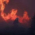 Vatra zahvatila kuće, ljudi beže na sve strane! Drama u Turskoj: Više od 20 ljudi povređeno u šumskom požaru