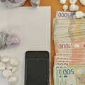 Uhapsili dilere i kupca u akciji zrenjaninske policije zaplenjeno više kilograma narkotika